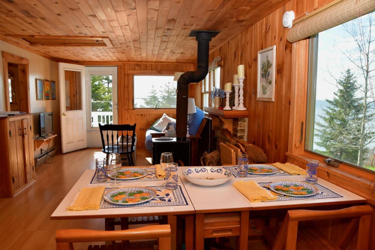 Betty'S Place - Cozy Ocean Front Getaway With Views Of Casco Bay Villa Harpswell Екстериор снимка