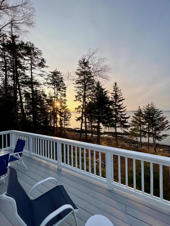 Betty'S Place - Cozy Ocean Front Getaway With Views Of Casco Bay Villa Harpswell Екстериор снимка